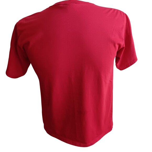 Vintage 1990's Men's Tee Medium RED PLAIN POCKET UNION MADE T-shirt USA - Picture 4 of 5